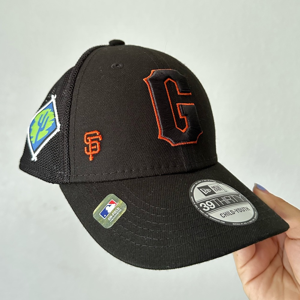 NWT NEW ERA SF Giants Black 2022 Spring Training 39THIRTY Flex Hat